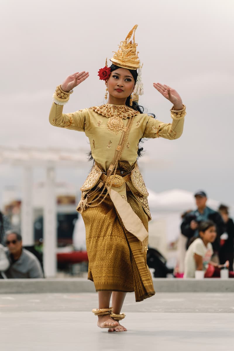 Oakland Khmer Angkor Dance Troupe performing
