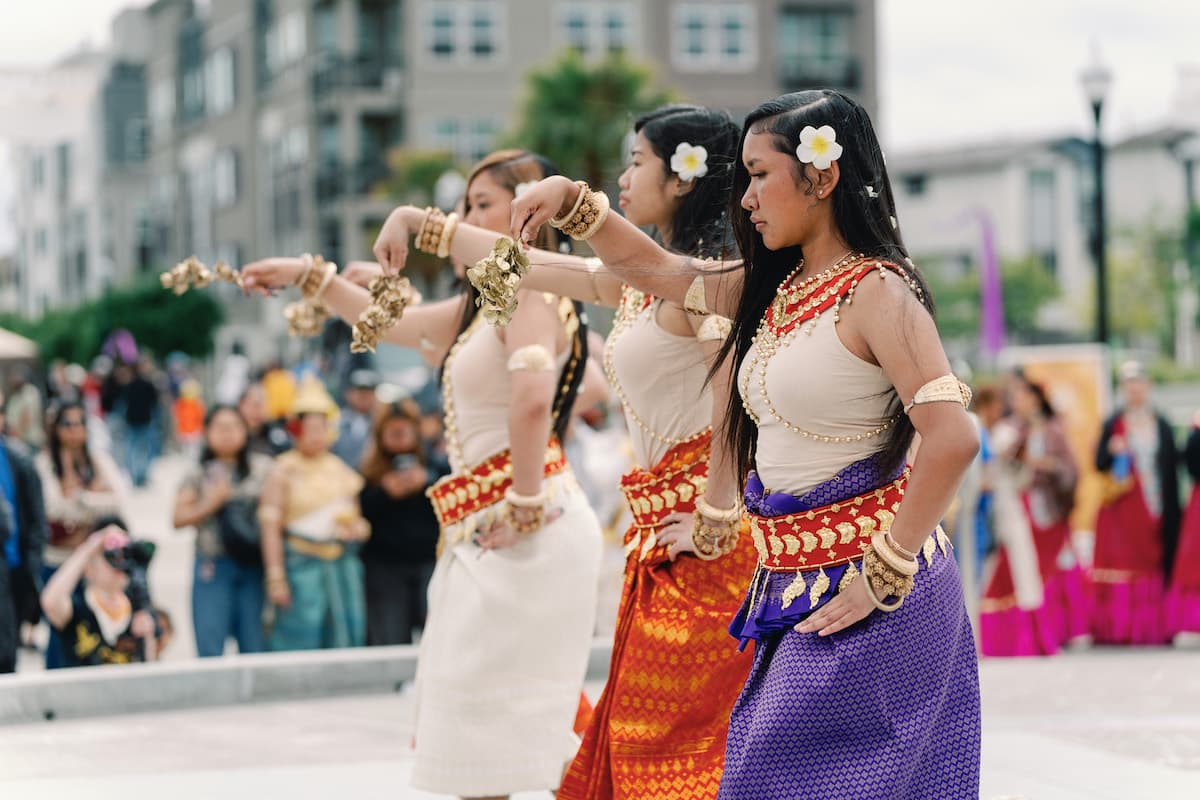 Oakland Khmer Angkor Dance Troupe performing